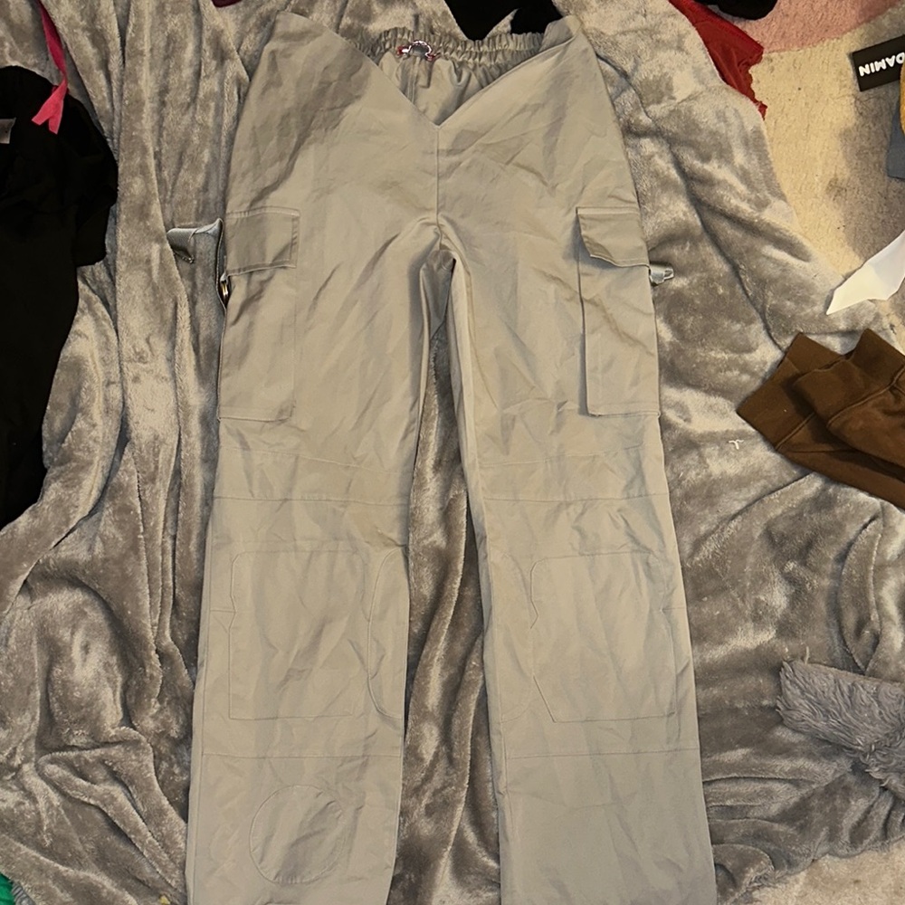 Women's Gray Cargo Pants